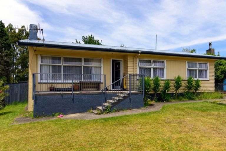Photo of property in 32 Homedale Street, Pukehangi, Rotorua, 3015