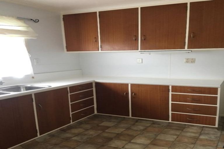 Photo of property in 1/15 Peddie Street, Taradale, Napier, 4112