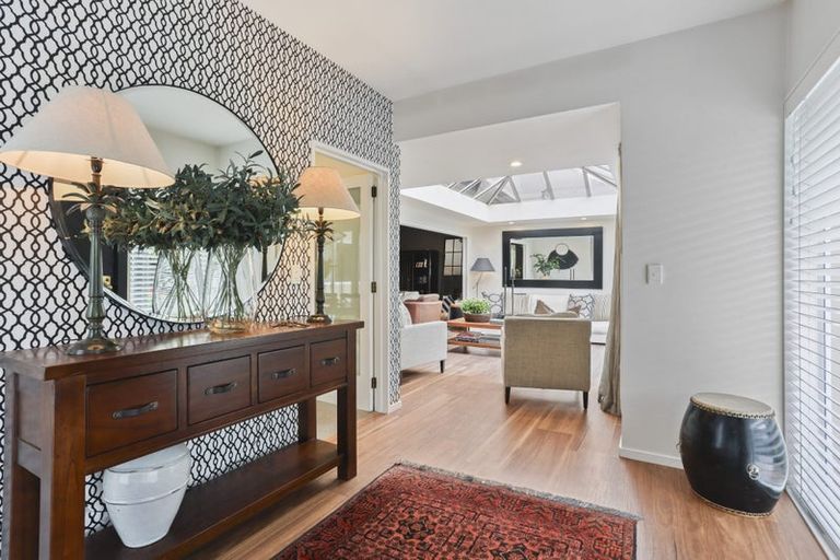 Photo of property in 1/253 Memorial Avenue, Burnside, Christchurch, 8053