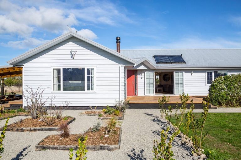 Photo of property in 31 Otawa Drive, West Taratahi, Masterton, 5887