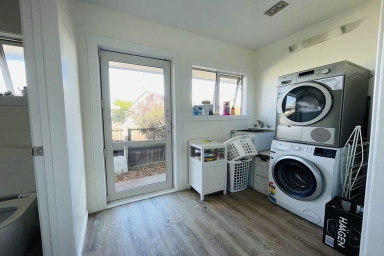 Photo of property in 272 Burwood Road, Burwood, Christchurch, 8083