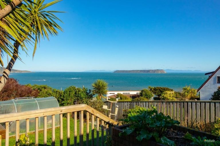 Photo of property in 128 Motuhara Road, Plimmerton, Porirua, 5026