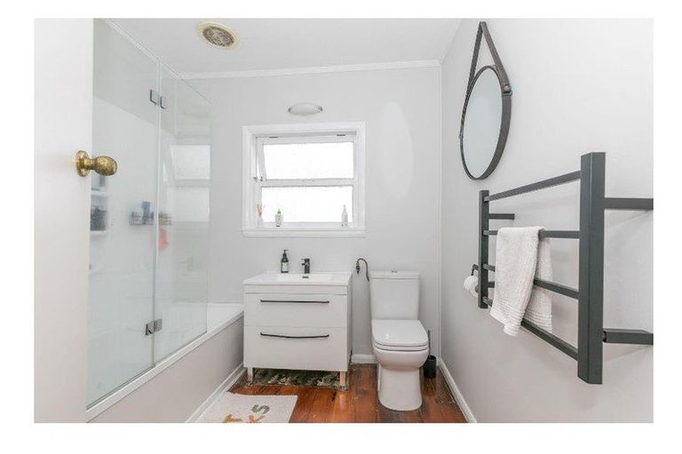 Photo of property in 67 Lake Crescent, Hamilton Lake, Hamilton, 3204