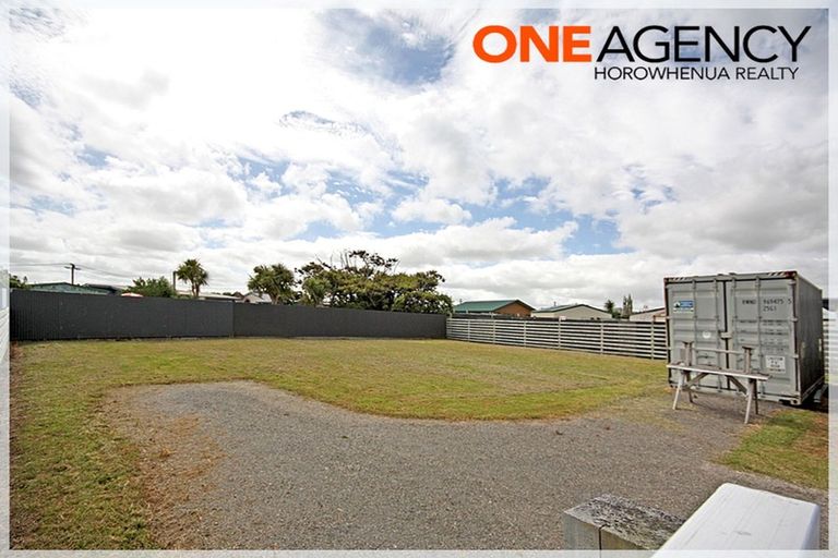 Photo of property in 14a Carthew Terrace, Foxton Beach, Foxton, 4815