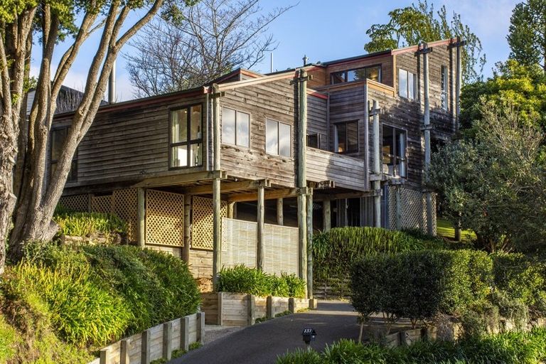 Photo of property in 131 Hinewa Road, Otumoetai, Tauranga, 3110