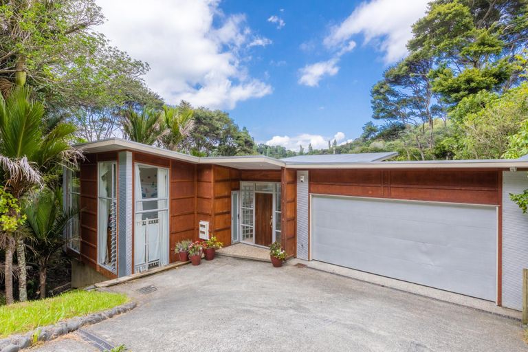 Photo of property in 39 Warner Park Avenue, Laingholm, Auckland, 0604