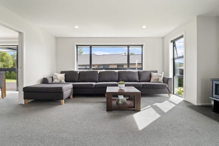 Photo of property in 9 Tate Crescent, Green Island, Dunedin, 9018