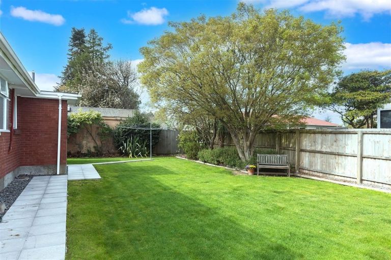 Photo of property in 4 Brackendale Place, Burnside, Christchurch, 8041