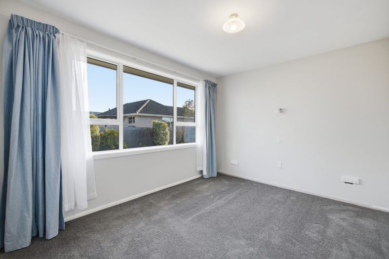 Photo of property in 2/154 Warren Crescent, Hillmorton, Christchurch, 8025