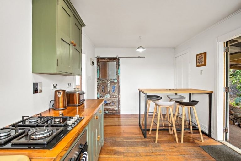 Photo of property in 12 Onewhero Road, Kaukapakapa, Warkworth, 0984