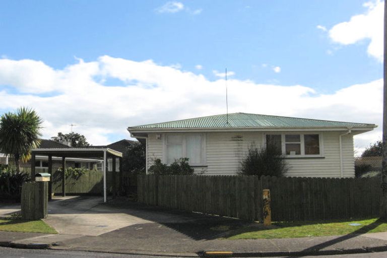 Photo of property in 11 Cross Street, Papakura, 2110