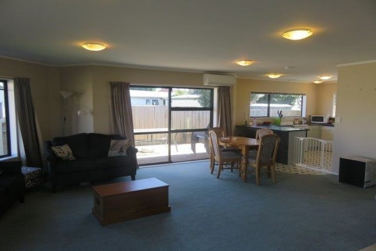 Photo of property in 17 Mews Place, Forest Lake, Hamilton, 3200