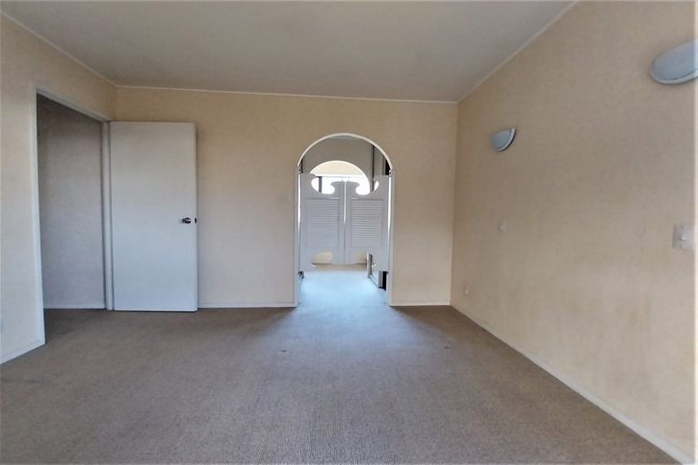 Photo of property in 83 Pakuranga Road, Pakuranga, Auckland, 2010