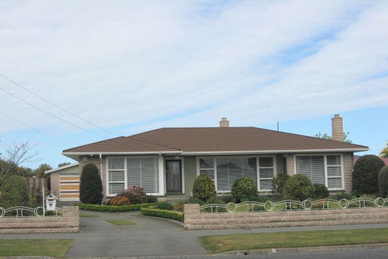 Photo of property in 42 Cotswold Avenue, Bishopdale, Christchurch, 8053