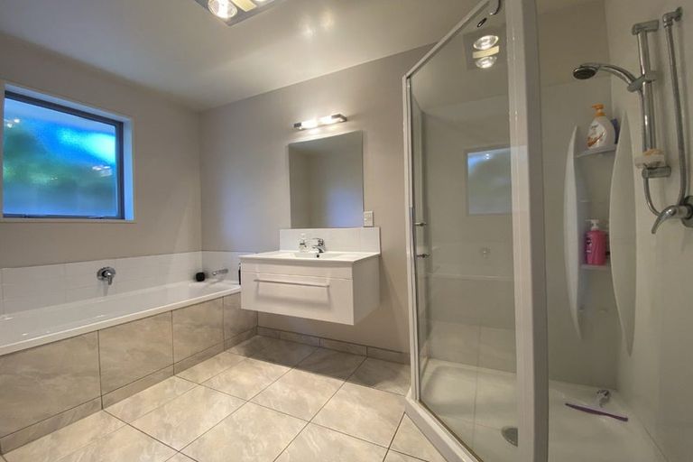 Photo of property in 10a Grassmere Street, Papanui, Christchurch, 8052