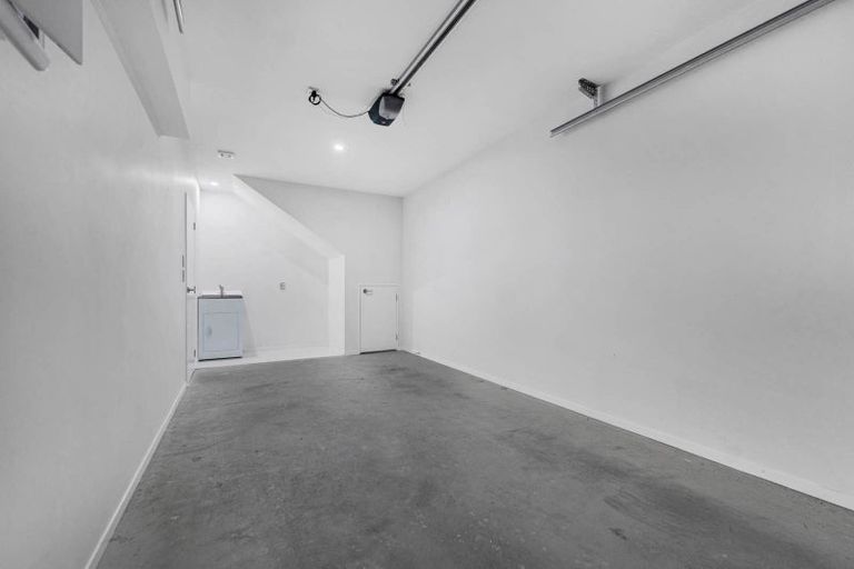 Photo of property in 12 Artemis Way, Flat Bush, Auckland, 2019