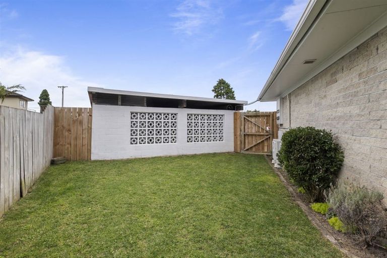 Photo of property in 1/17a Rose Road, Papatoetoe, Auckland, 2025