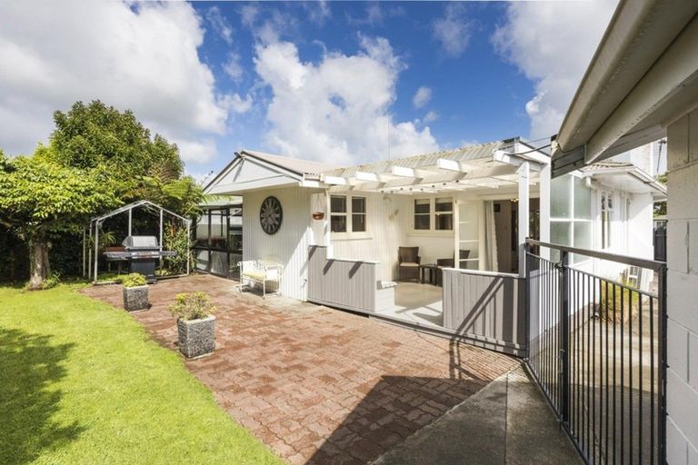 Photo of property in 9 Busby Place, Awapuni, Palmerston North, 4412
