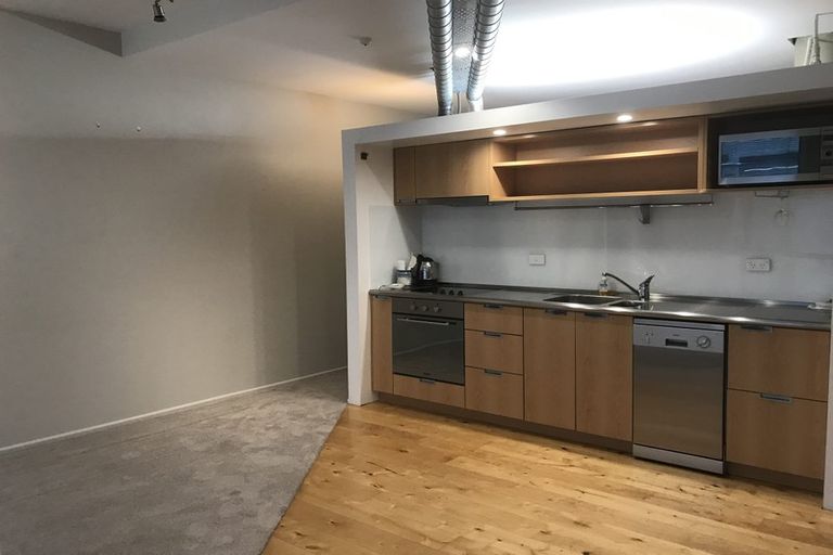 Photo of property in Hopper Street Apartments, 5/20 Hopper Street, Mount Cook, Wellington, 6011