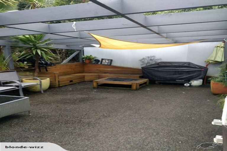 Photo of property in 28 Northfield Road, Waitakere, Auckland, 0816