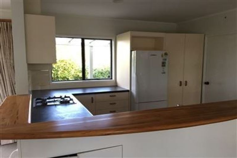 Photo of property in 10 Thelma Crescent, Torbay, Auckland, 0630