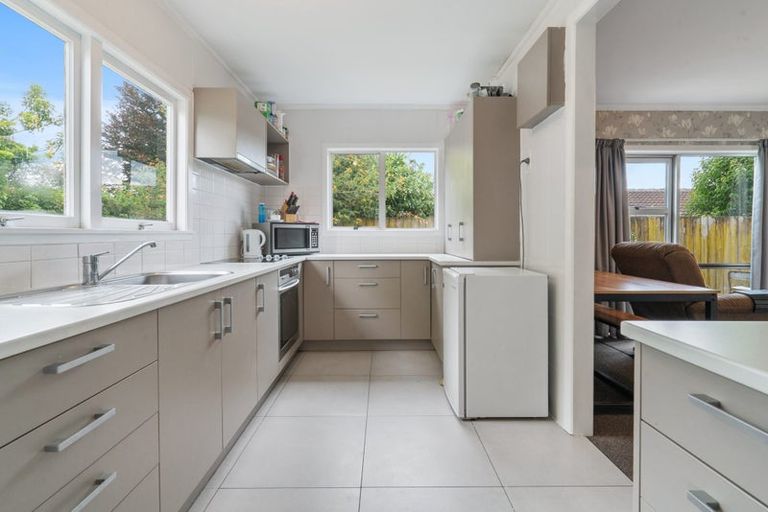 Photo of property in 1/38 Gills Avenue, Papakura, 2110