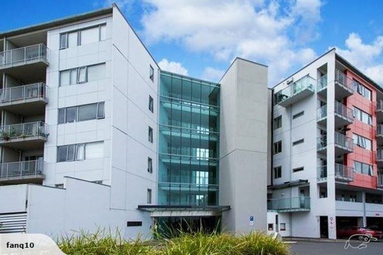 Photo of property in Shoal Haven Apartments, 112a/130 Anzac Street, Takapuna, Auckland, 0622