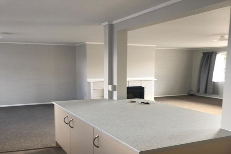 Photo of property in 2/11 Waitahanui Avenue, Taupo, 3330