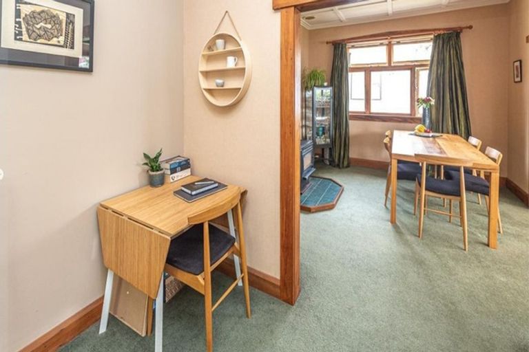 Photo of property in 28 Surrey Road, Springvale, Whanganui, 4501