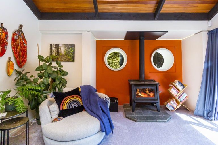 Photo of property in 19 Freemans Way, Pinehaven, Upper Hutt, 5019