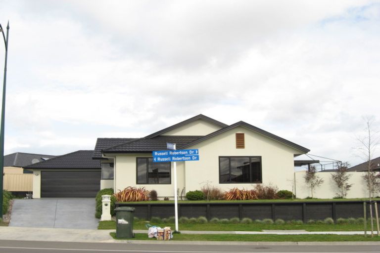 Photo of property in 18 Russell Robertson Drive, Havelock North, 4130