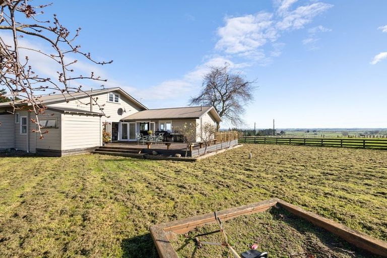Photo of property in 101 Albert Road, Tokomaru, Palmerston North, 4474