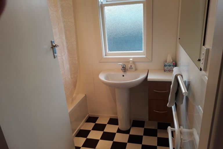 Photo of property in 14 Manor Place, Bryndwr, Christchurch, 8053