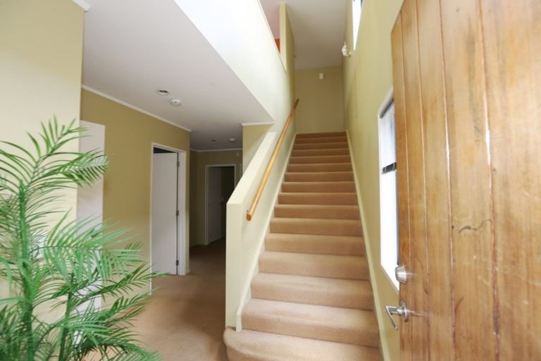 Photo of property in 121a Hobsonville Road, West Harbour, Auckland, 0618