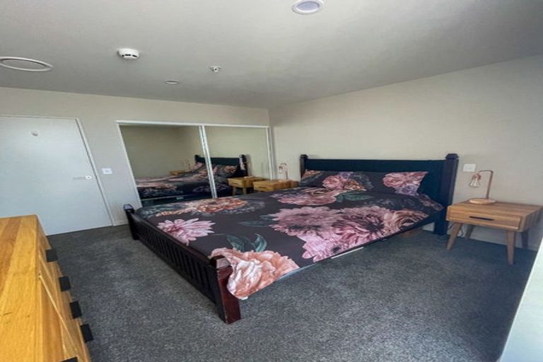 Photo of property in 1002/212 Willis Street, Te Aro, Wellington, 6011