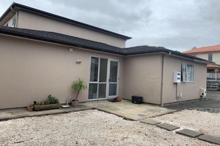 Photo of property in 10 Ballymore Drive, Pinehill, Auckland, 0632