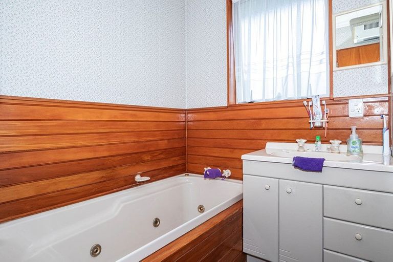 Photo of property in 36 Darby Street, Geraldine, 7930