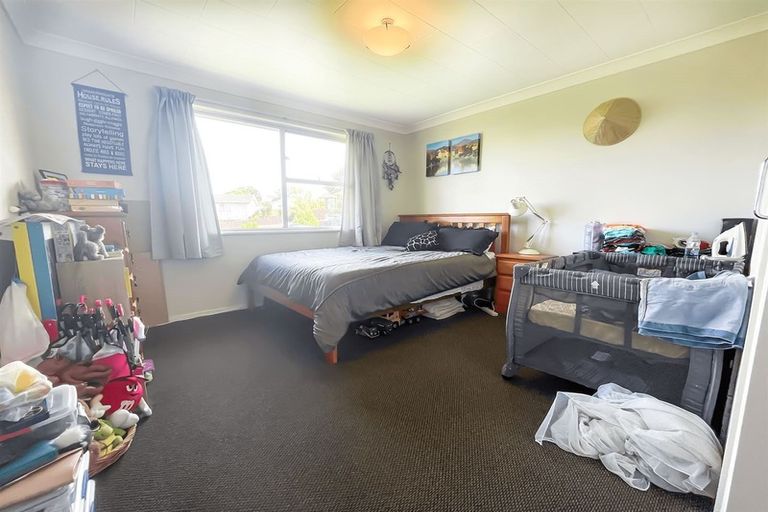 Photo of property in 21 Crampton Place, Manurewa, Auckland, 2102