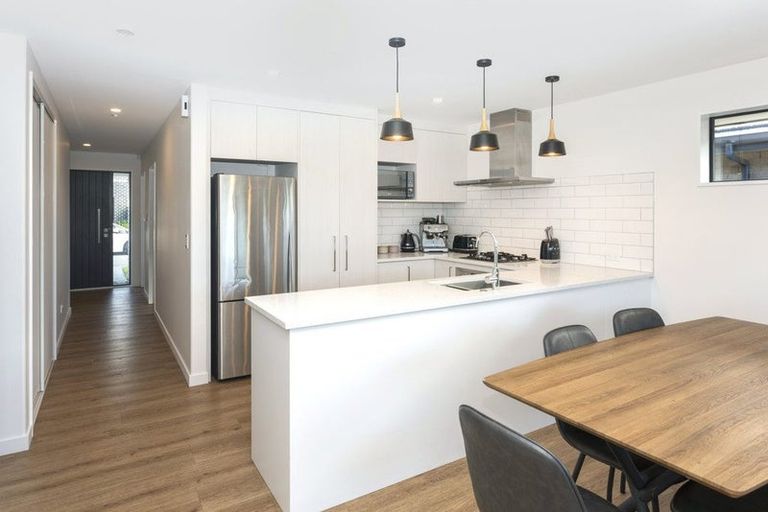 Photo of property in 4 Koral Lane, Broomfield, Christchurch, 8042