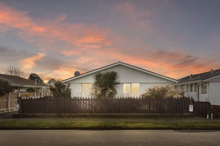 Photo of property in 1/97 Hay Street, Bromley, Christchurch, 8062