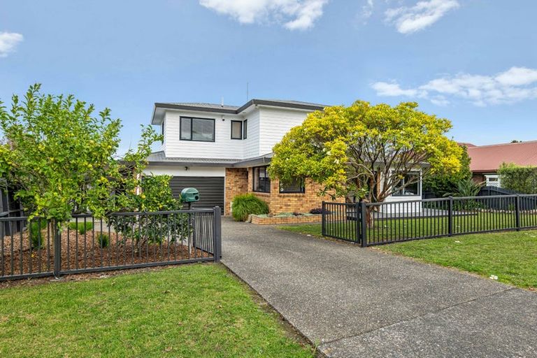 Photo of property in 5 Merlot Heights, Huapai, Kumeu, 0810