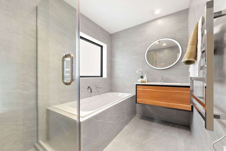 Photo of property in 17a Stanniland Street, Sunnyhills, Auckland, 2010