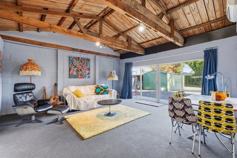 Photo of property in 18 Croziers Road, St Albans, Christchurch, 8052