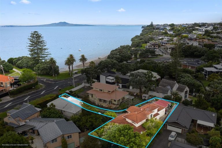Photo of property in 484 Beach Road, Murrays Bay, Auckland, 0630