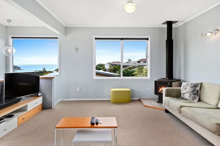 Photo of property in 9 Everard Avenue, Army Bay, Whangaparaoa, 0930