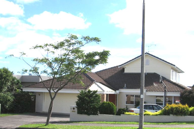 Photo of property in 53 Loloma Drive, Half Moon Bay, Auckland, 2012