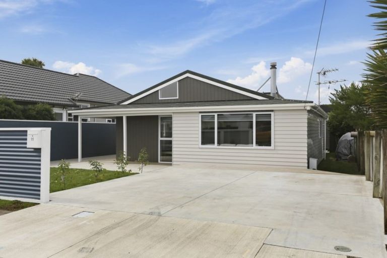 Photo of property in 11 Ropiha Street, Fitzroy, New Plymouth, 4312