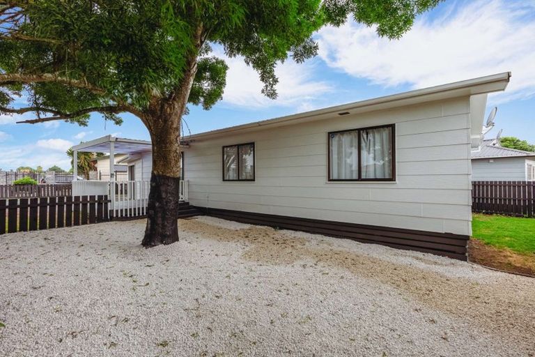 Photo of property in 91 Templeton Place, Clendon Park, Auckland, 2103