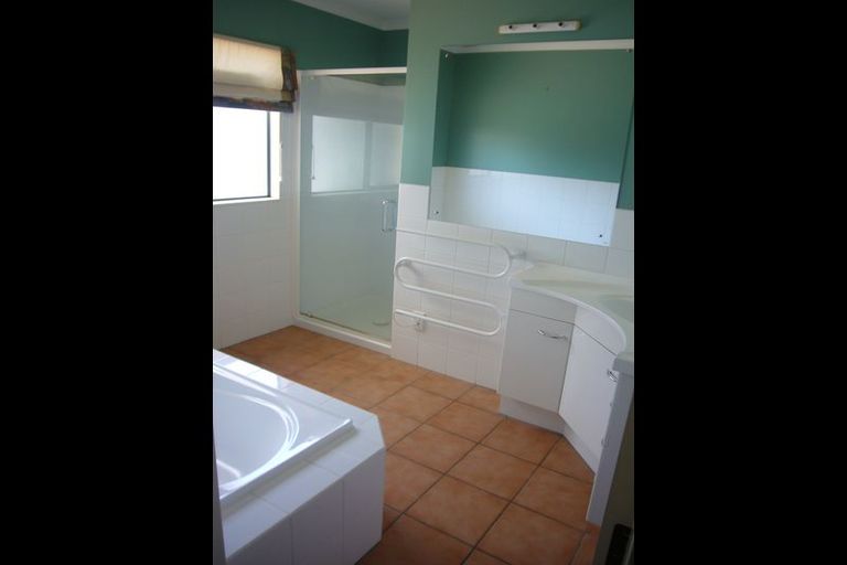 Photo of property in 85 Gravatt Road, Papamoa Beach, Papamoa, 3118