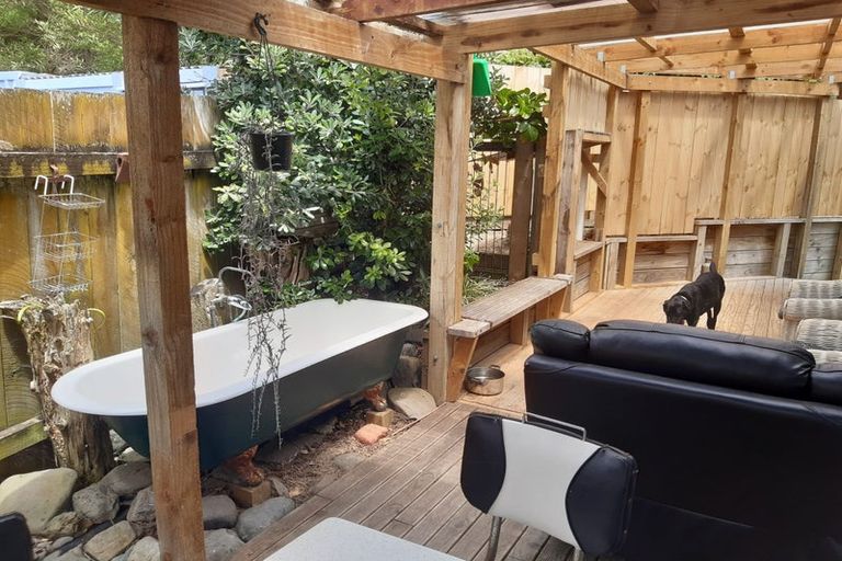 Photo of property in 10 Alexander Road, Raumati Beach, Paraparaumu, 5032